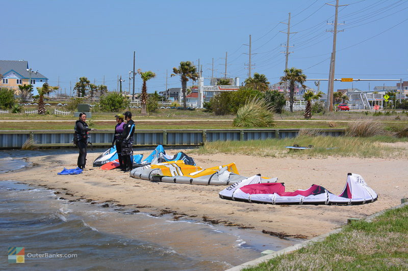 Kiteboarding lessons in Waves, NC