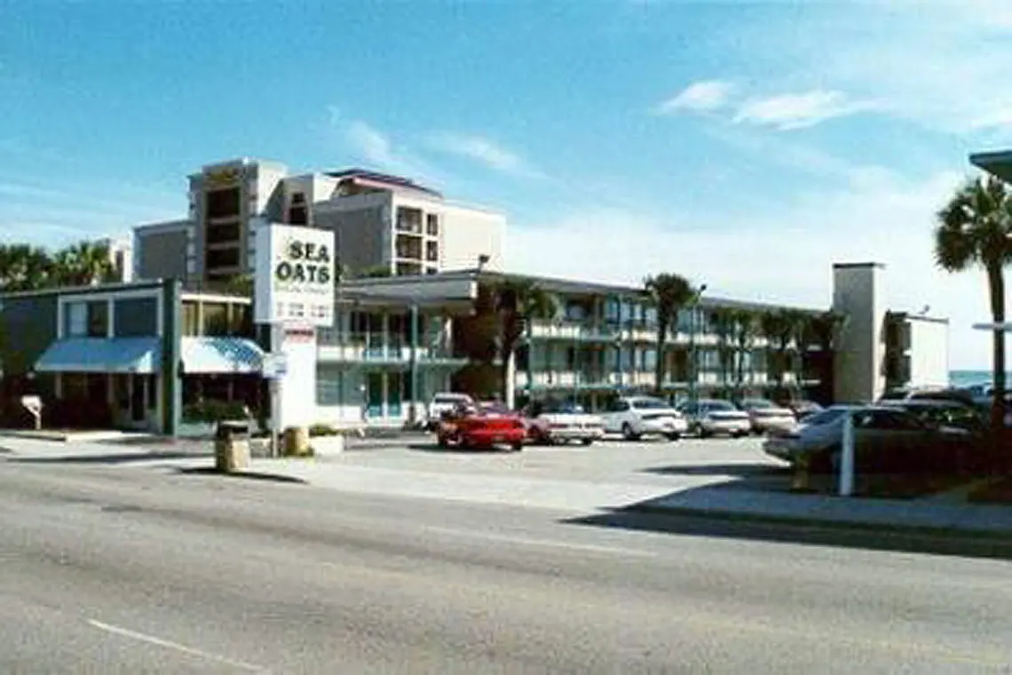 Sea Dunes Oceanfront Motel