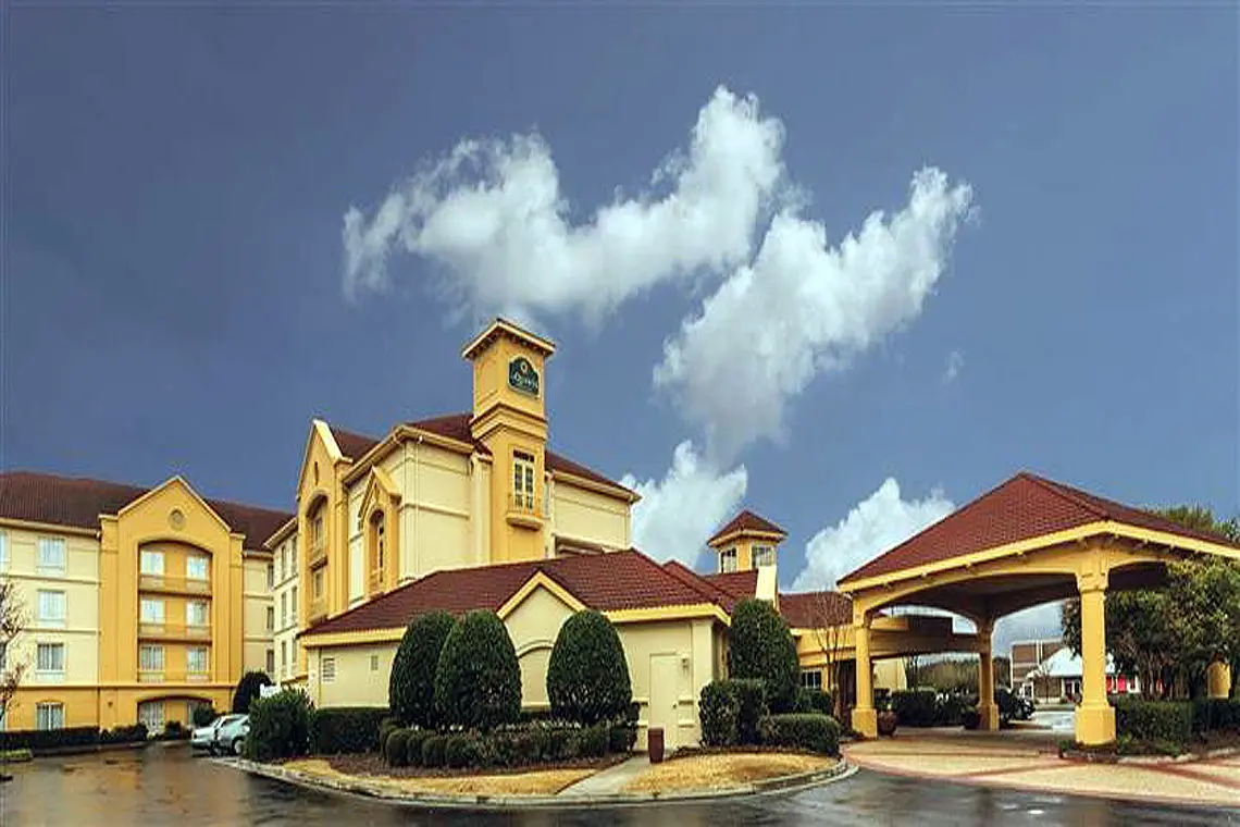 La Quinta Inn & Suites Myrtle Beach Broadway Area
