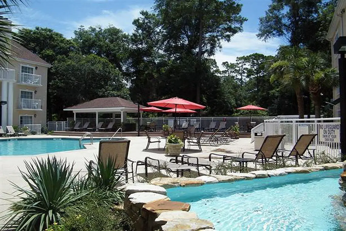 Park Lane Hotel and Suites