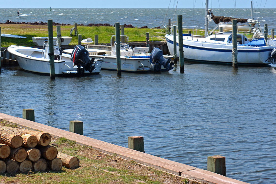 Colington Harbor - OuterBanks.com