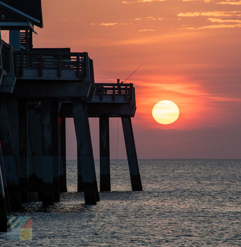 Jennette's Pier at sunrise