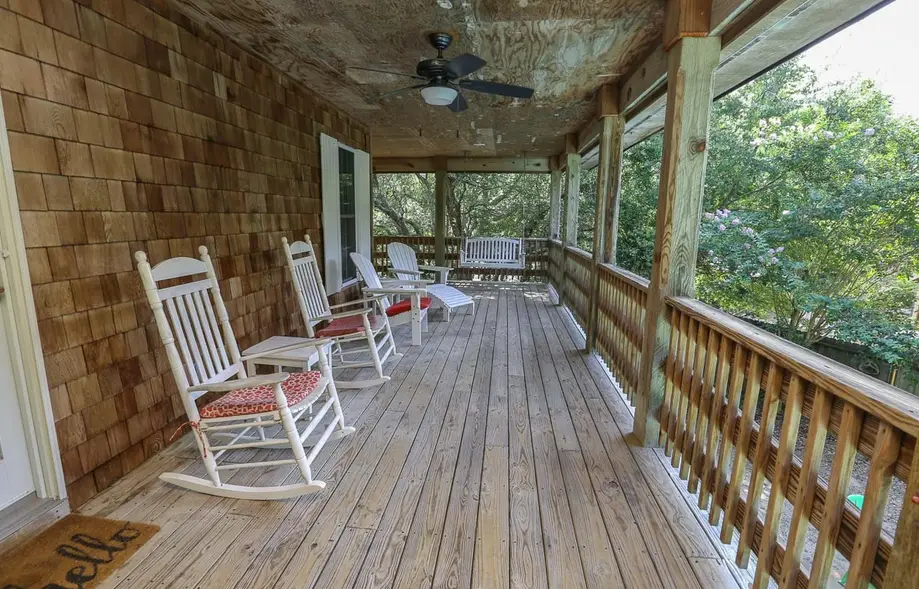 LIVE OAK LANDING