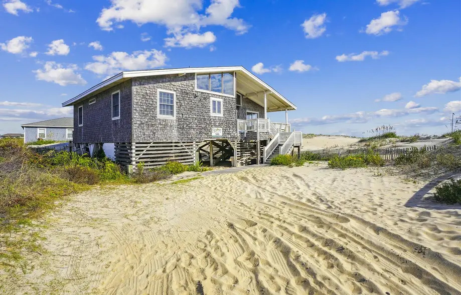 5985 - Surf House