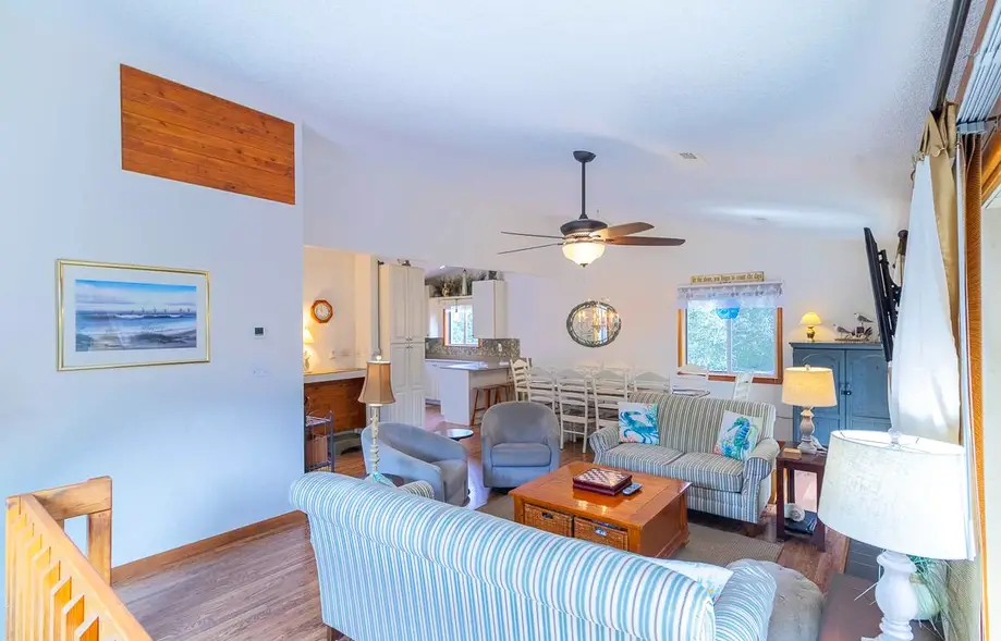 Sea Lodge 198-A