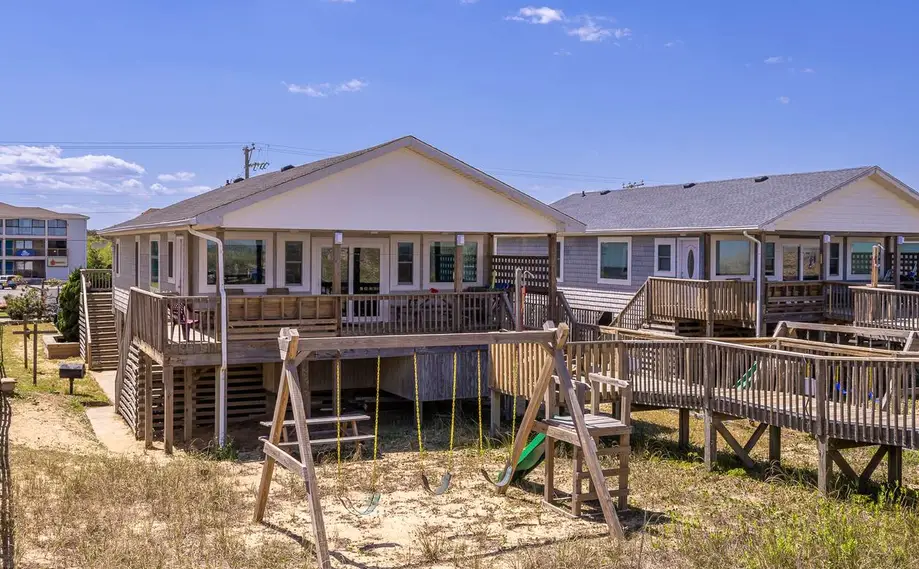 Coleman's Beach Front Inn