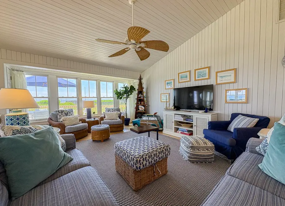 CURRIER COTTAGE