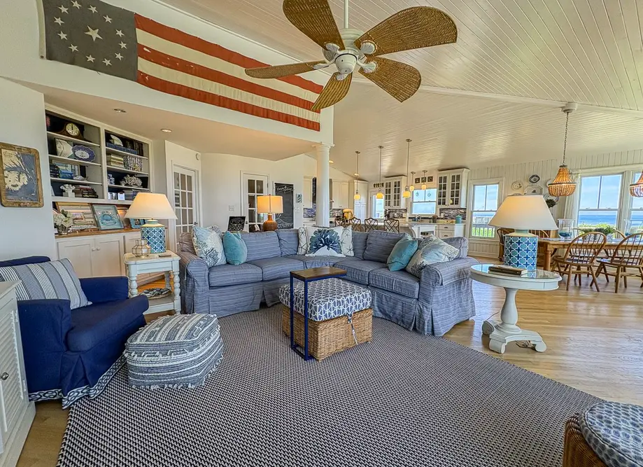 CURRIER COTTAGE