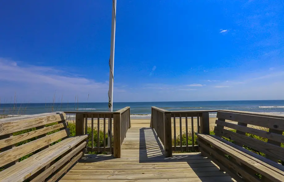 EDGEWATER