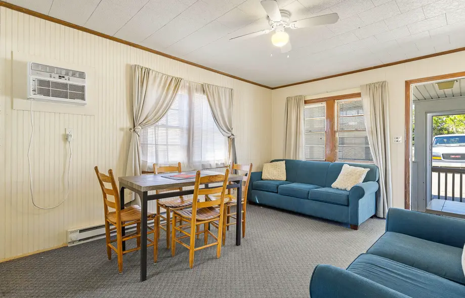 OC4 The Bosun's Cottage at Oceanside Court