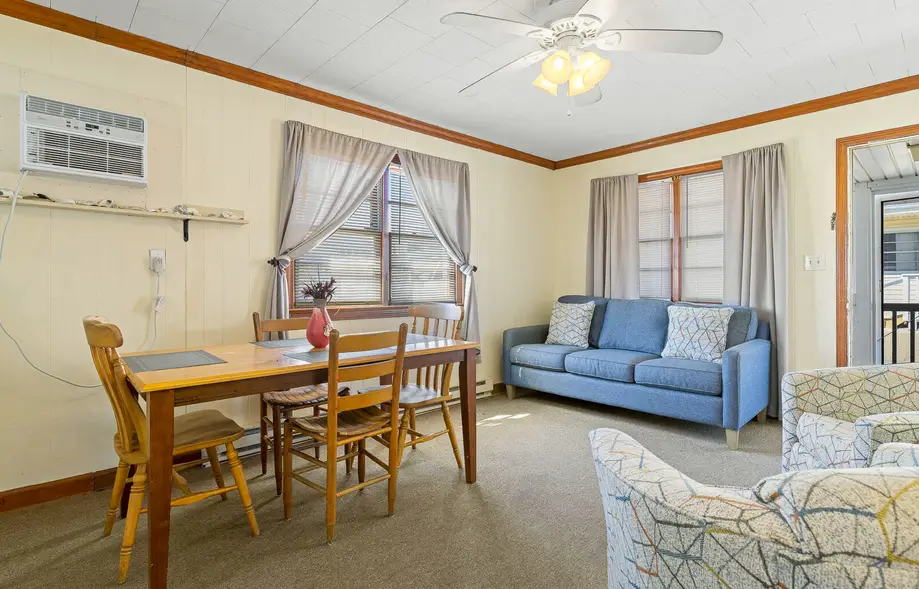OC5 The Buccaneer's Cottage at Oceanside Court