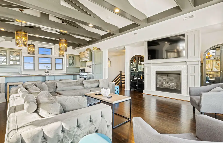 K8003 SOCO Oceanfront Luxury