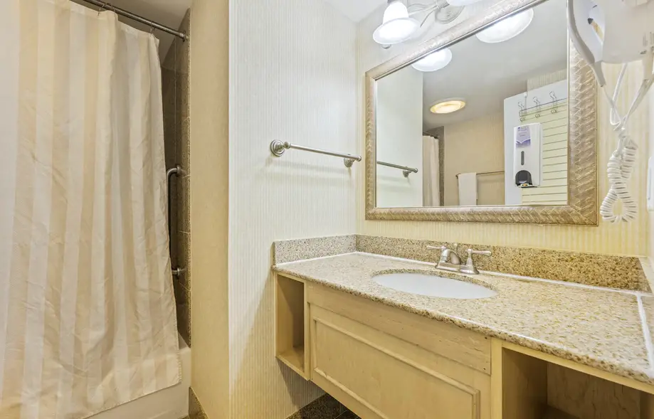 VH201 Salt Water Surrender at Villas of Hatteras Landing