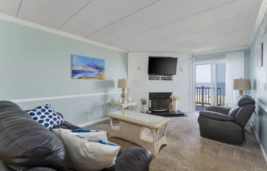 5745 - Whalebone Pierview
