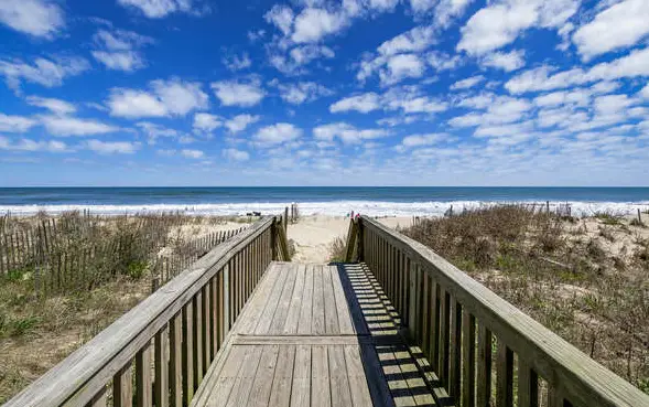 5745 - Whalebone Pierview