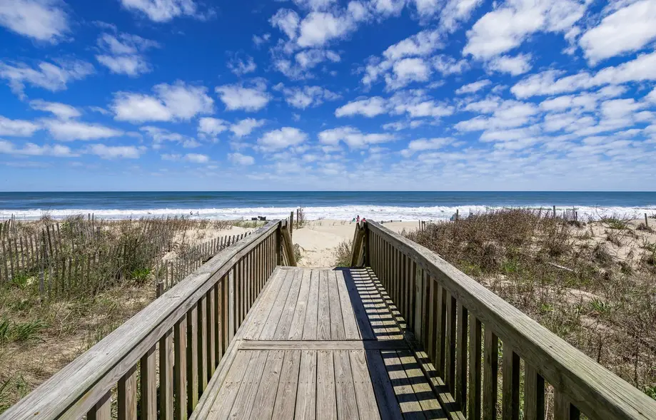 5745 - Whalebone Pierview