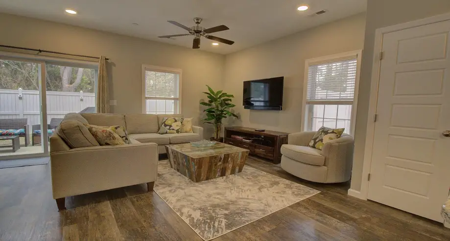 rental image 3