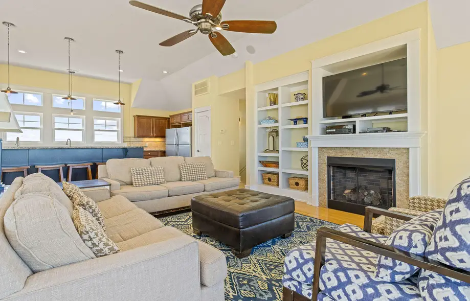 K6401 Hatteras Retreat Oceanfront 7 Bedroom Home