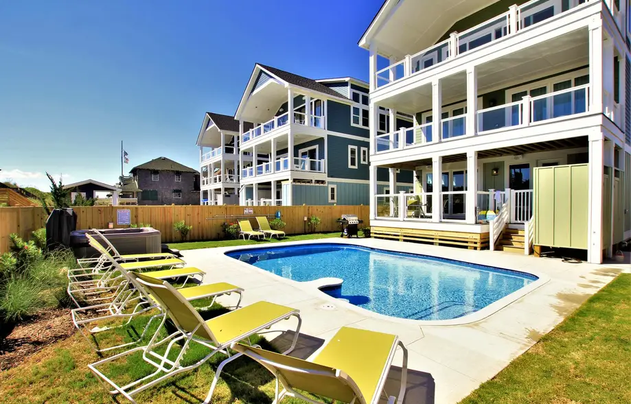 K8024 Eleanor Dare 8 Bedroom Oceanfront Home