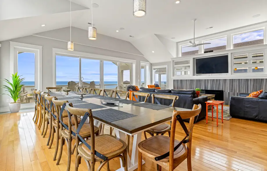K8024 Eleanor Dare 8 Bedroom Oceanfront Home
