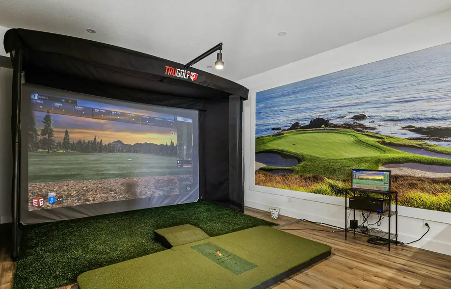 The Clubhouse WH412
