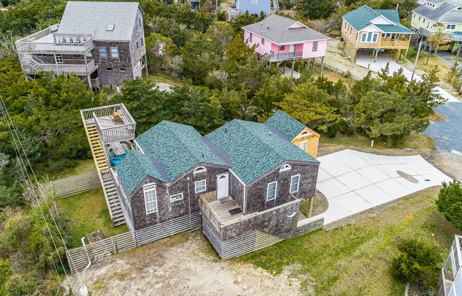 House of Windows 283