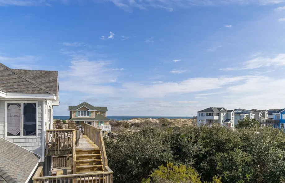 K9059 Steps to the Beach 4 Bedroom Home at Crown Point