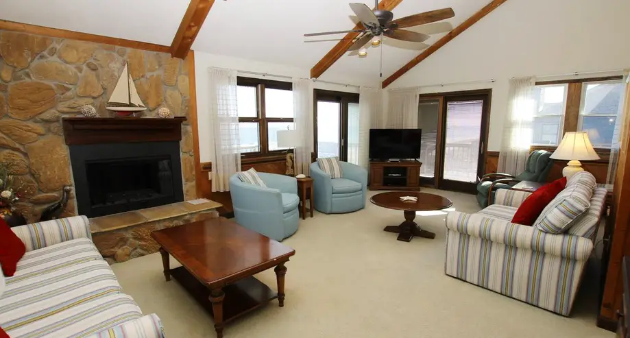 Pelican Dunes