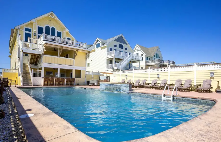 Grande Paradise - 16 BR Vacation rental home in Kill Devil