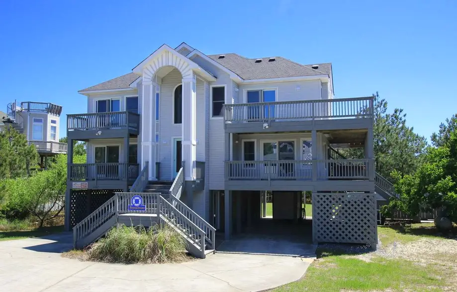 Seaside Manor