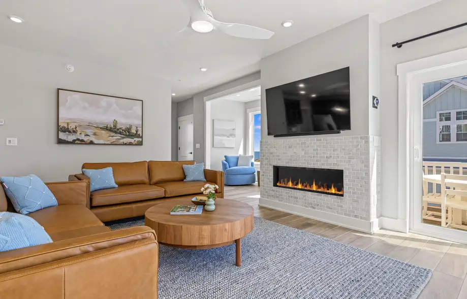 K7305 Wright Waves 4 Bedroom Home at The Tides