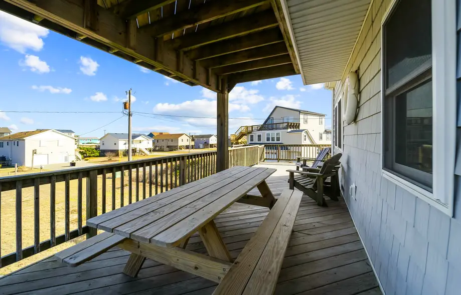 R Beach House
