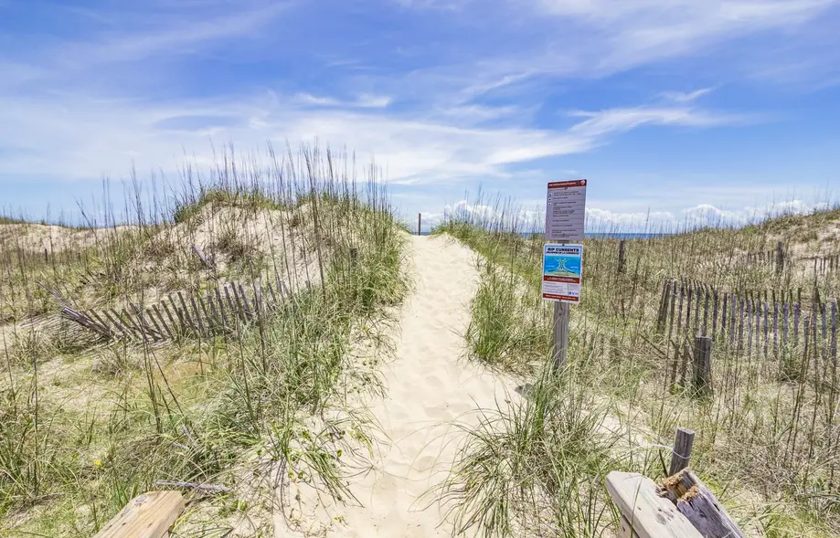 7916 - Hatteras Vista