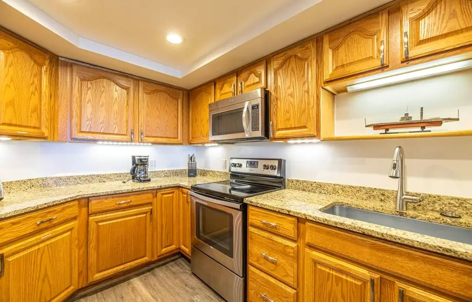 Heron Cove 203N