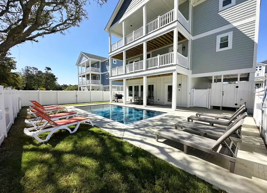 K9065 Beach Paradise 6 Bedroom Home at Soundfront at Corolla Bay