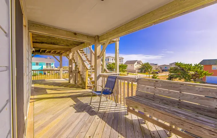 019 | Krazy Patty's Beach House