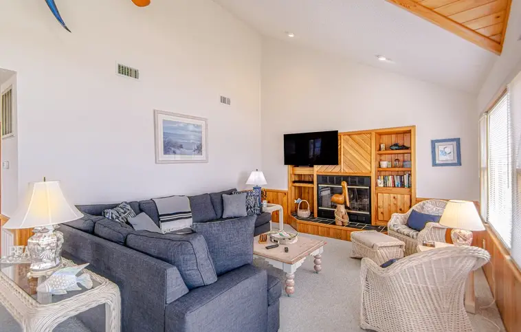 019 | Krazy Patty's Beach House