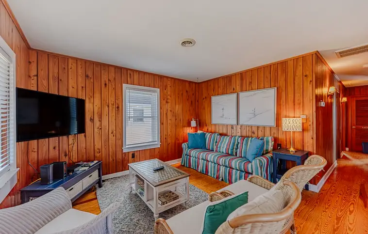 152 | Carolina Blue Moon Cottage