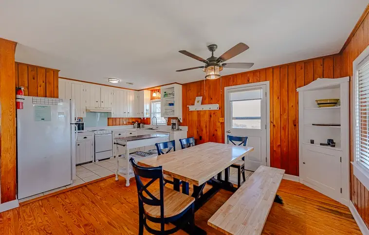 152 | Carolina Blue Moon Cottage