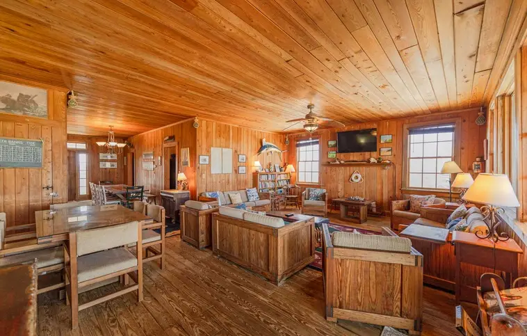 180 | Peters' Cottage