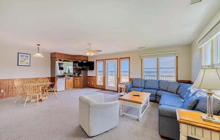 18S-F | Eighteen South Unit F