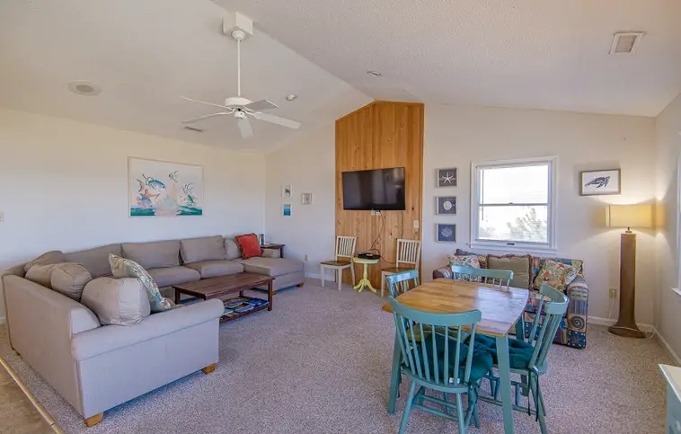209 | Skipper's Cove