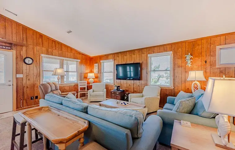 333 | Christman Cottage