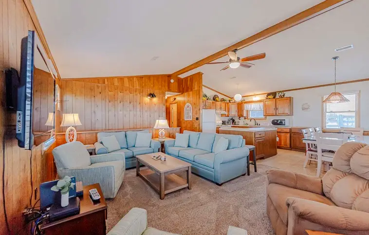 333 | Christman Cottage