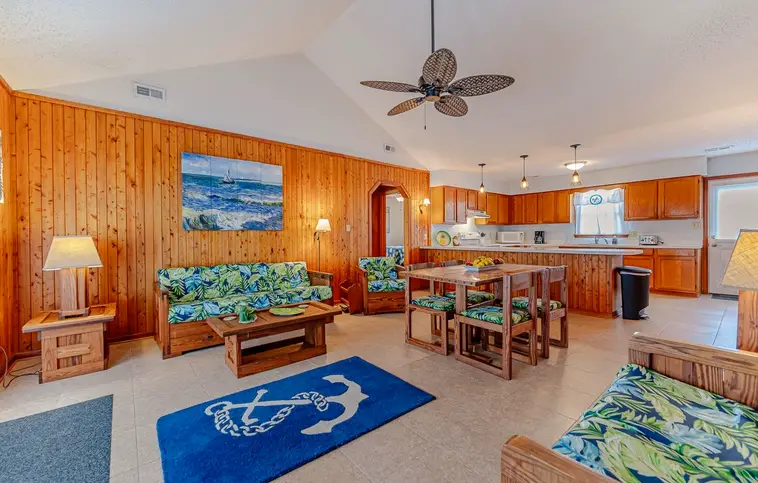 489 | Carolyn's Cottage