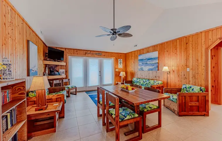 489 | Carolyn's Cottage