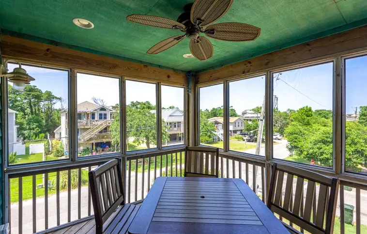 621 | Beach Side In Five