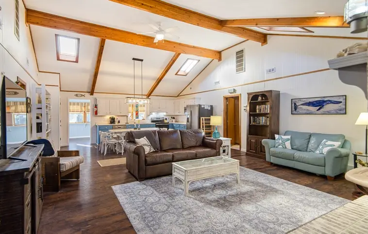 712 | Geyer Cottage