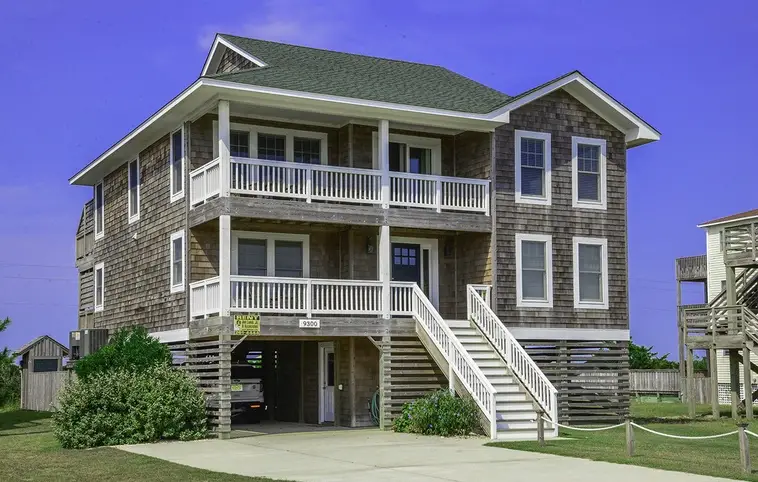 775 | The Bluewater Cottage