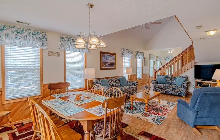 814 | OBX Family Escape